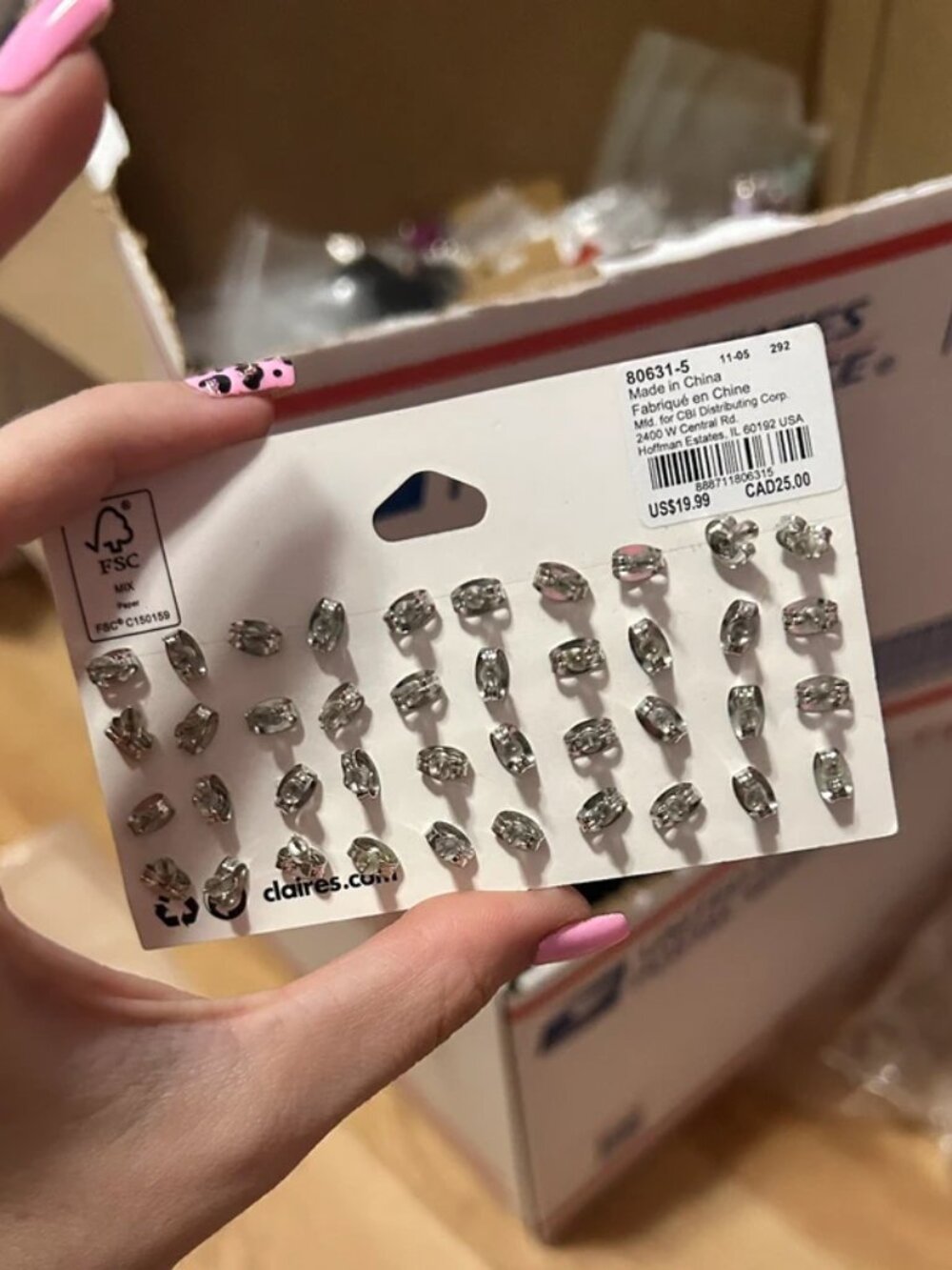 Claire's Halloween Earring Set 20 Pairs Studs Ghosts Cats Pumpkins NWT - Picture 3 of 3